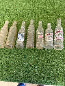 lot 286 image: Vintage Bottles - Donald Duck, Lake Region Bottling - Devils Lake ND