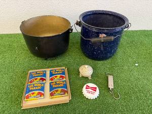 lot 294 image: Mixed Vintage Lot