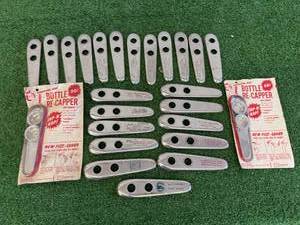 lot 305 image: 25 - Bottle Re-Cappers & Openers (7UP, Pepsi, Westland Oil)