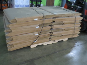lot 5 image: Pallet of 8 Heavy Duty Gaylord Boxes