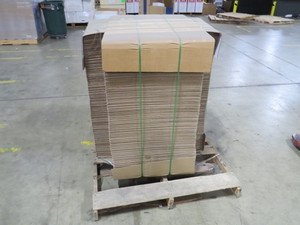 lot 22 image: Pallet of 22 x 16 x 1 12 Shipping Boxes