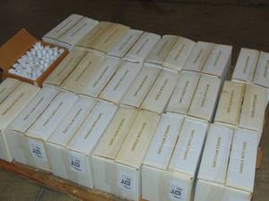 lot 14 image: 900 Pack 324 Juvinesse Face Lift Syringe Tester