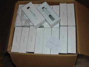 lot 16 image: 80 Pack with Gift Box Juvinesse Face Lift Syringe Tester