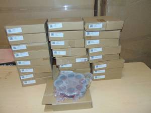 lot 26 image: 25 Pack Ninja Foodi Pressure CookerOven Silicone Mini Muffin Tray with Lid OP300