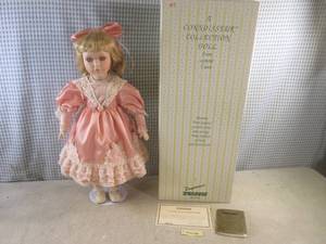 lot 36 image: (EW3) Connoisseur Collection 19 Po...