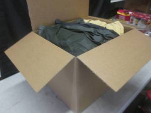 lot 72 image: (EW6) Big Box Full of Assorted Clot...