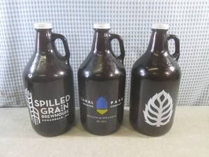 lot 121 image: (A-1) 3 - 12 Gallon (64oz) Glass B...