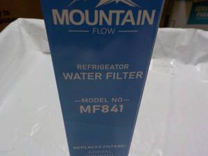 lot 12 image: Mountain Flow Refrigerator Water Fi...