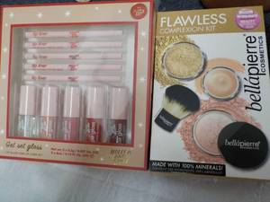 lot 25 image: Get Set Gloss and Complexion Kit...