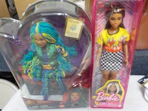 lot 31 image: Barbie Doll and Uliana Doll...