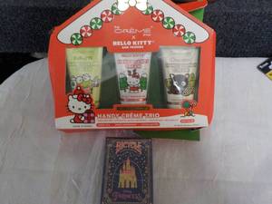 lot 32 image: Hello Kitty and Deck of Cards...