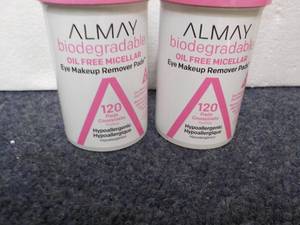 lot 79 image: 2 Almay Eye Makeup Remover Pads 12...
