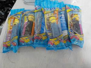 lot 145 image: 6 PEZ Dispensers and Candy...