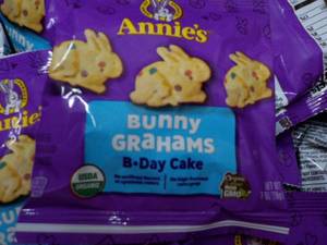 lot 162 image: Box of 1 oz bags Annies Bunny Grah...