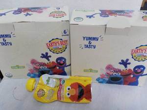 lot 165 image: 2 boxes Earths Best Organic Strawb...