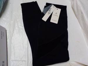 lot 182 image: GIDI Boho Yoga pants size M...
