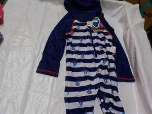 lot 185 image: Size 4T Outfit...