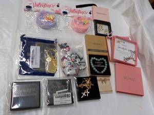 lot 187 image: Jewelry and More...