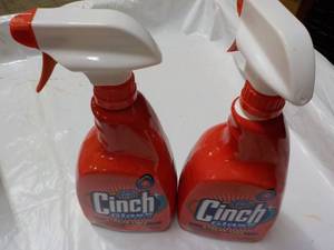lot 208 image: 2 Spray Bottles Cinch Glass Cleaner...