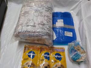 lot 210 image: Dog Blankets, Dog Coat and Food...