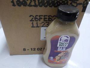 lot 250 image: 8 Taco Bell 12 oz Bottles BAJA Sauc...