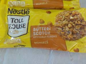 lot 259 image: 4 bags Nestle 11 oz Butterscotch Mo...