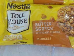 lot 261 image: 4 bags Nestle 11 oz Butterscotch Mo...