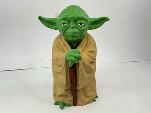 lot 11 image: 1981 Yoda Hand Puppet
