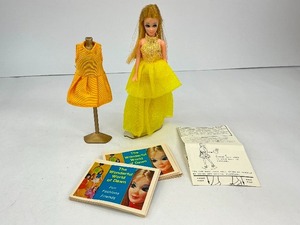 lot 12 image: Vintage Dawn Doll