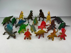 lot 22 image: Vintage Plastic Dinosaur Lot #2