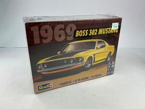 lot 117 image: Revell Model 1969 Boss 302 Mustang - Sealed