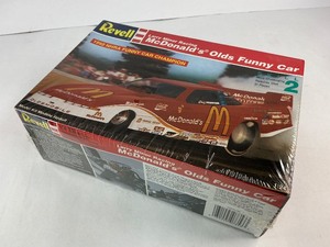 lot 121 image: Revell Model Larry Minor Racing McDonalds Olds Funny Car - Sealed