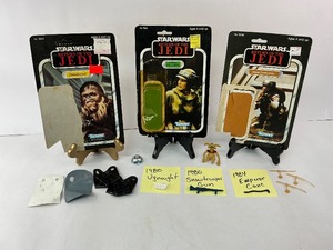 lot 104 image: ROTJ Return of the Jedi Action Figure Cards with Weapons and Accessories