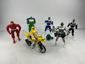 lot 155 image: Power Ranger Action Figure Lot