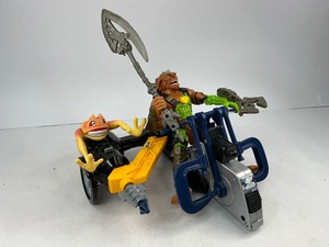lot 166 image: Small Soldiers Power Drill Cycle Vehicle with Battle Damage Archer Gorgonites Action Figure