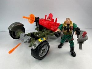 lot 169 image: Small Soldiers Ground Assault Vehicle with Chip Hazard Action Figure