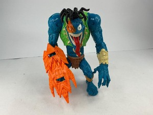 lot 174 image: Small Soldiers Witchdoctor Insaniac Action Figure