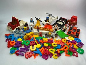 lot 186 image: Fisher Price Toy Lot with Magnetic Letters and Numbers