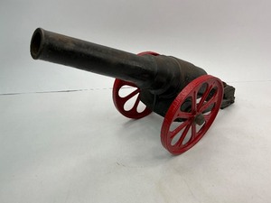 lot 190 image: Big-Bang Cannon