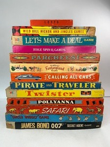lot 203 image: Vintage Board Game Lot