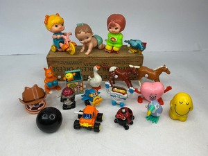 lot 72 image: Vintage Plastic Windup Toys