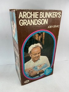 lot 208 image: Archie Bunkers Grandson Empty Box