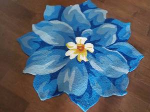 lot 7 image: Hydrangea Flower Shaped IndoorOutd...