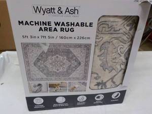 lot 20 image: Wyatt and Ash Machine Washable 53...