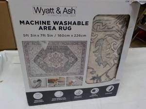 lot 21 image: Wyatt and Ash Machine Washable 53...