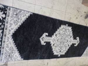 lot 24 image: Everest Plush Runner 30 x 96 with ...