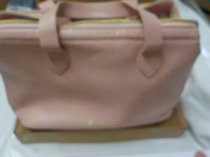lot 70 image: 2 Easy Travel Cases...