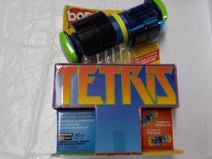 lot 101 image: Tetnis Bop It...