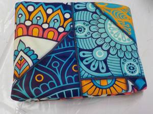 lot 102 image: New Vintage looking Towel 52 x 32...