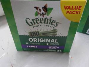 lot 116 image: Greenies Dog Dental Treats- value p...